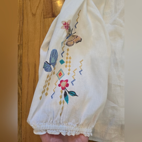 Johnny Was Mariposa Easy Linen Blouse White Embroidered XL Flower Butterfly - Picture 6 of 8